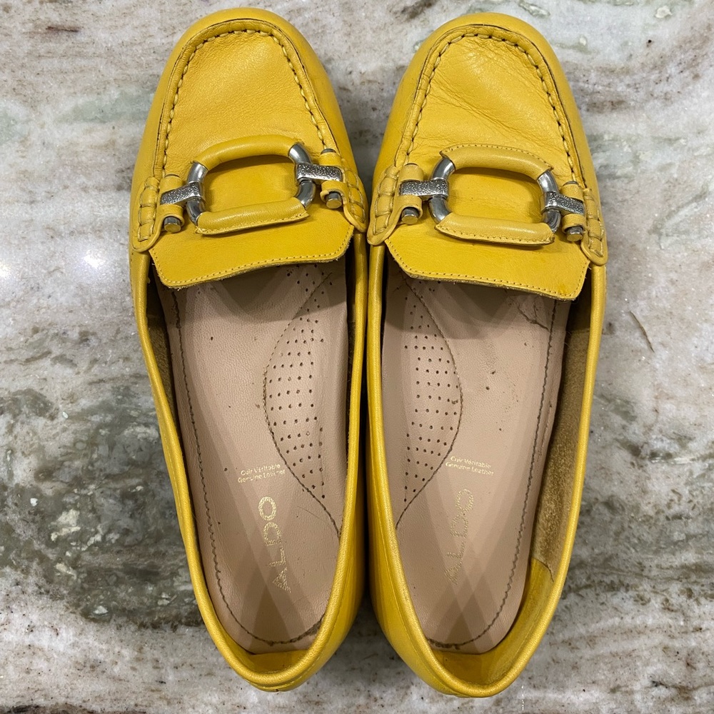 Aldo Yellow Flats- size 6.5